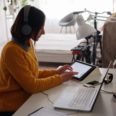 Cinco ferramentas de IA transformam marketing sem exigir prompts perfeitos