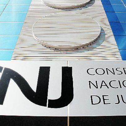 Serviço público enfrenta crise salarial e demanda criação de Comissão Externa