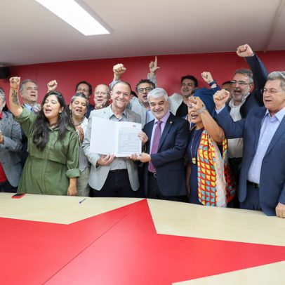 PT reúne influenciadores para discutir estratégias na guerra do IOF nas redes