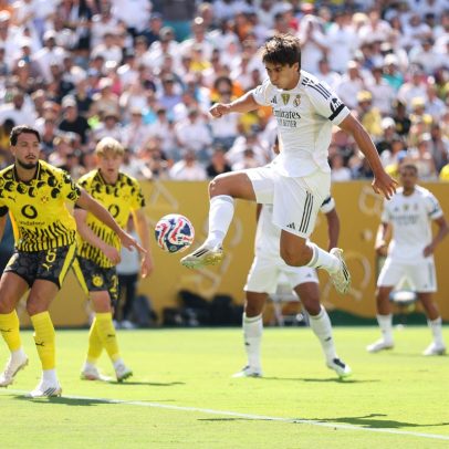 Gonzalo García marca e coloca Real Madrid na frente contra Borussia Dortmund
