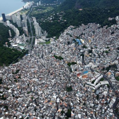 Tráfico no Rio se fortalece com arsenal de 1.500 fuzis em fortaleza blindada