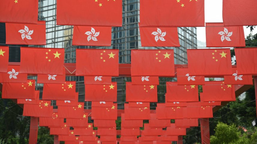 Bolsas da Ásia fecham em alta e Europa abre no azul com alívio político nos EUA (Foto: Reprodução)