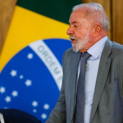 Centrão observa embate entre Lula e Bolsonaro em cenário político conturbado