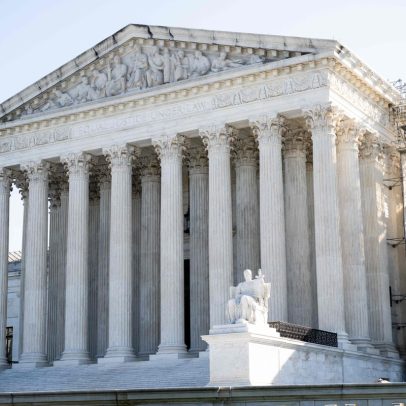 Judicialização da política gera crises e conflitos nos Estados Unidos