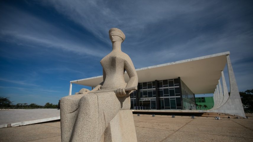 Novo projeto de lei em discussão no Congresso pode aumentar o impacto orçamentário no Judiciário e no MP, com pagamentos em dobro de auxílio-saúde e auxílio-refeição (Foto: Brenno Carvalho/Agência O Globo)