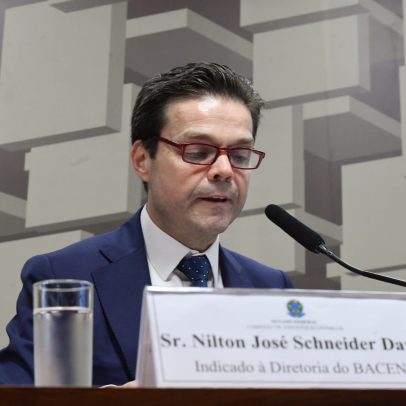Câmbio será mais influenciado pelo dólar do que pelo real, afirma diretor do BC
