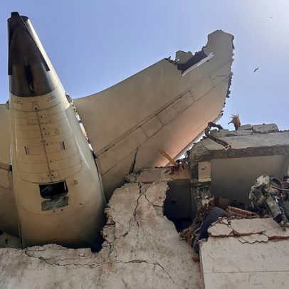 Investigação aponta possível corte acidental de combustível em queda de avião na Índia
