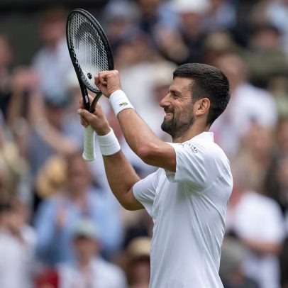 Djokovic avança para a 14ª semifinal de Wimbledon e enfrenta Sinner novamente