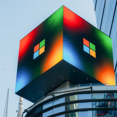 Microsoft vê lucro crescer 24% no trimestre impulsionado por nuvem e inteligência artificial