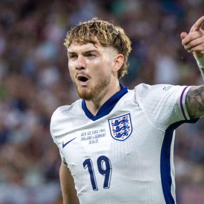 RB Leipzig busca contratar Harvey Elliott junto ao Liverpool