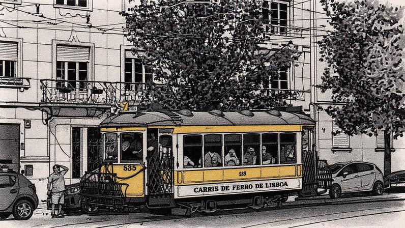 Homem observa bonde turístico em Lisboa (Foto: Patrícia de Melo Moreira/AFP)