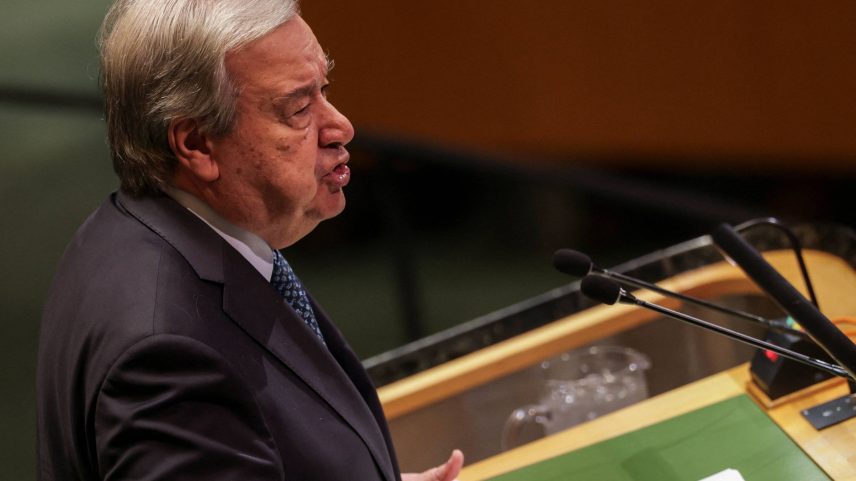 António Guterres, secretário-geral da ONU, durante uma conferência na sede da organização, em Nova York - Jeenah Moon - 28.jul.25/Reuters (Foto: Jeenah Moon/Reuters)