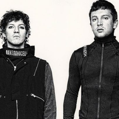 Twenty One Pilots lança single 'Drum Show' com vocal inédito de Josh Dun