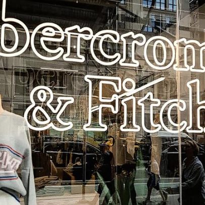 Vendas da Abercrombie desaceleram, enquanto Hollister registra crescimento de 19%