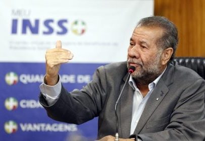 Lula toma decisão que provoca pedido de demissão de Lupi do governo