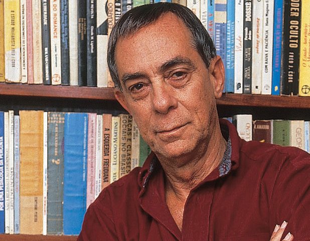 Dias Gomes, novelista. (Foto: Marcelo Tabach/Dedoc)