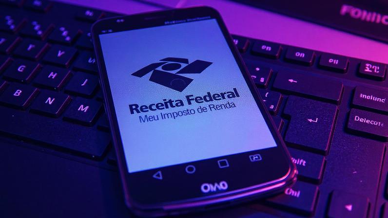 Ibovespa opera em leve alta com ata do Fed e bancos no radar (Foto: Reprodução)