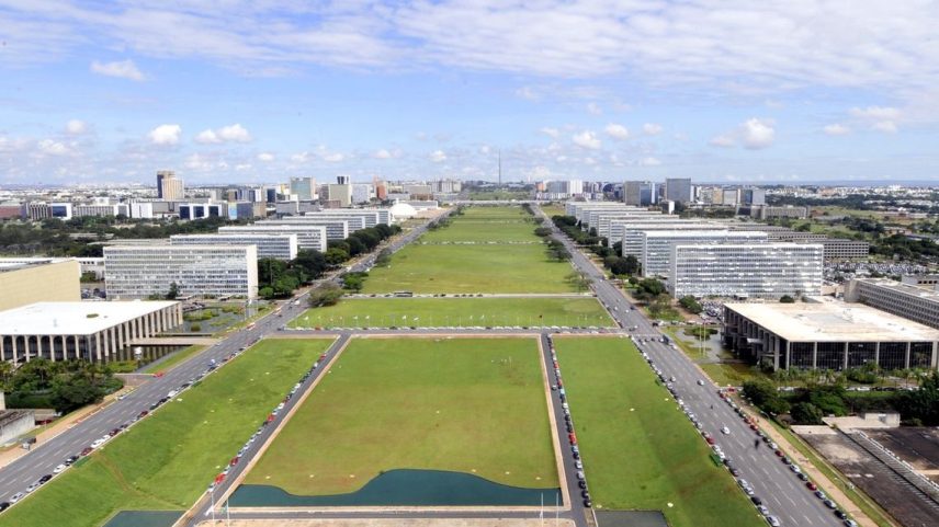 Esplanada dos Ministérios, em Brasília - (Foto: Agência Brasil)