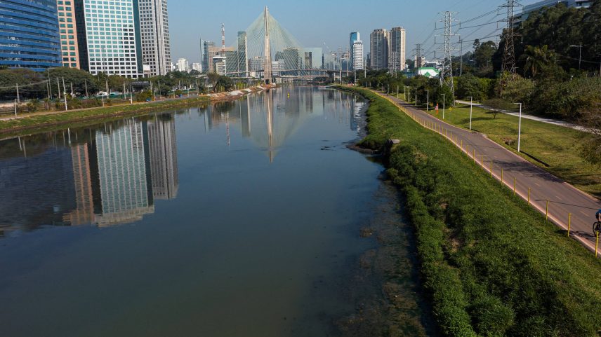 Rio Pinheiros, em São Paulo - Danilo Verpa - 5.jul.23/Folhapress