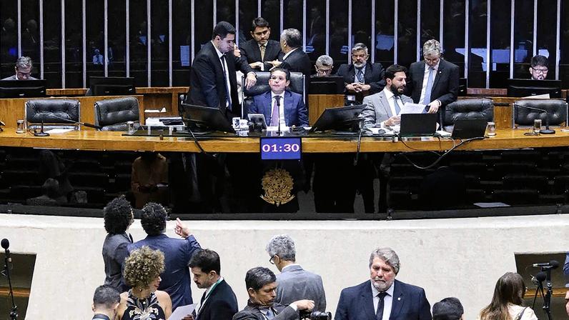 Hugo Motta preside sessão deliberativa no plenário da Câmara dos Deputados nesta quinta-feira (21/08/2025) (Foto: Kayo Magalhães/Câmara dos Deputados)