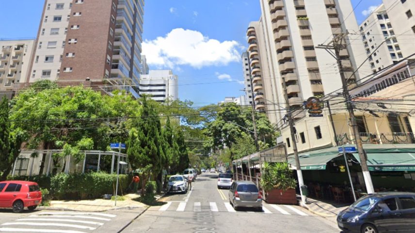 Bairro de Moema, em SP, tem segunda invasão a residencial em menos de uma semana. (Foto: Google Street View)