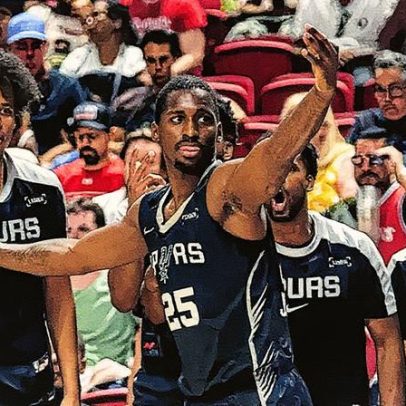 Jogador do Spurs é punido após briga generalizada em partida da NBA