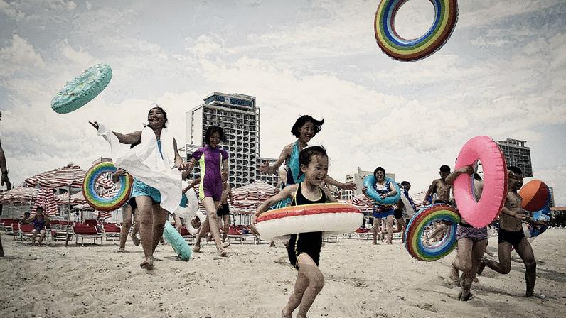 Turistas locais em Wonsan, área turística na Coreia do Norte (Foto: Kim Won Jin/AFP)