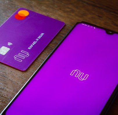 Nubank enfrenta problemas técnicos e clientes não conseguem acessar contas