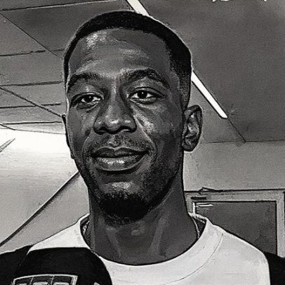 Vasco anuncia a contratação do zagueiro colombiano Carlos Cuesta para a temporada