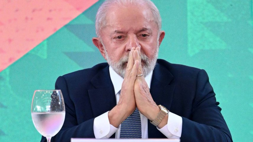 Lula durante reunião do Conselhão nesta terça-feira (5). (Foto: EVARISTO SA/AFP)