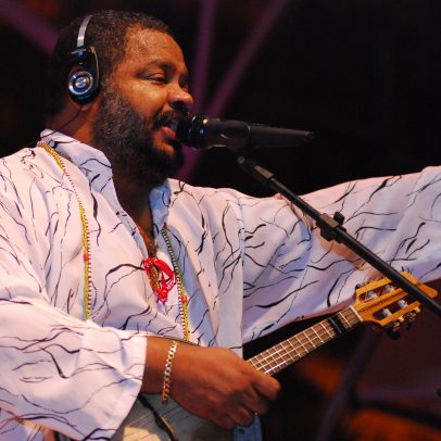 Morre Arlindo Cruz, ícone do samba brasileiro, aos 66 anos