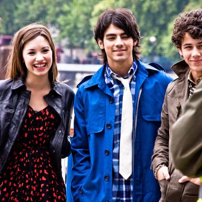 Camp Rock vibes: Demi Lovato e Joe Jonas revivem clássicos no palco