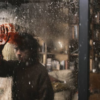 Faça Ela Voltar aposta em medos psicológicos em nova leva de filmes de horror