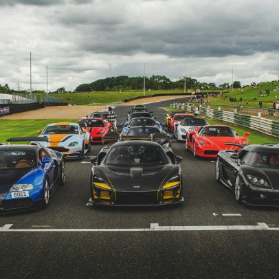Os 10 carros mais rápidos do mundo em 2025