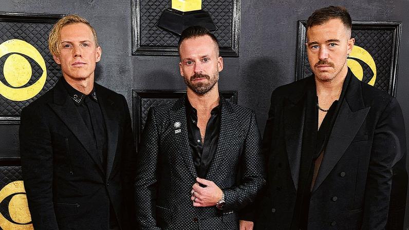 Rüfüs Du Sol se manifestou após alguns de seus fãs serem agredidos no show do trio no Rose Bowl no sábado (16 de agosto). (Foto: Reprodução)