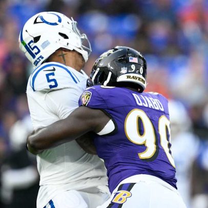 Anthony Richardson deixa jogo de pré-temporada dos Colts com lesão no dedo