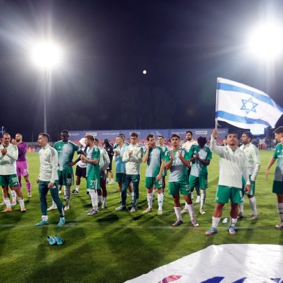 Polônia critica faixa de torcedores israelenses que diz 'Asesinos desde 1939'