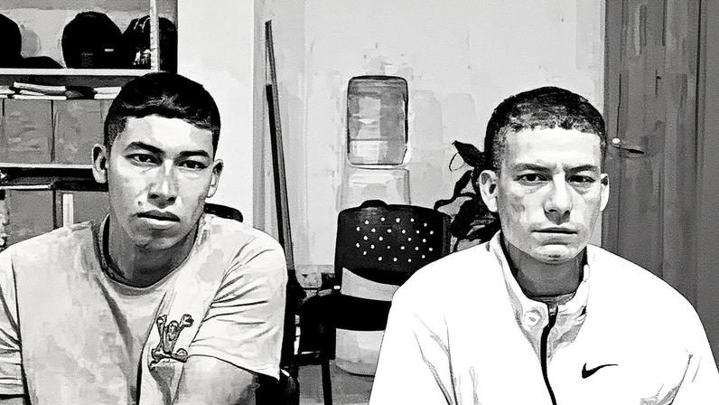 Walter Esteban Yonda Ipía e Carlos Steven Obando, suspeitos de terem participado de atentados na Colômbia que deixaram 19 mortos (Foto: Ministério Público da Colômbia)