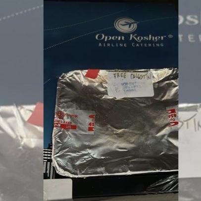Iberia apura uso de adesivos 'Free Palestine' em menu kosher em voo para Madrid