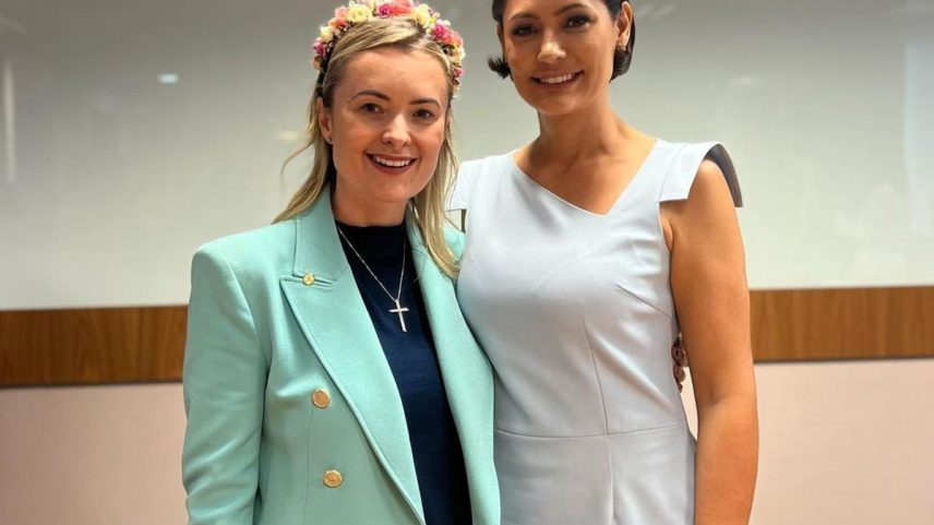 Júlia Zanatta e Michelle Bolsonaro (Foto: Reprodução)