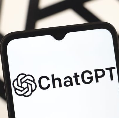 ChatGPT da OpenAI atinge 700 milhões de usuários semanais, quadruplicando em um ano