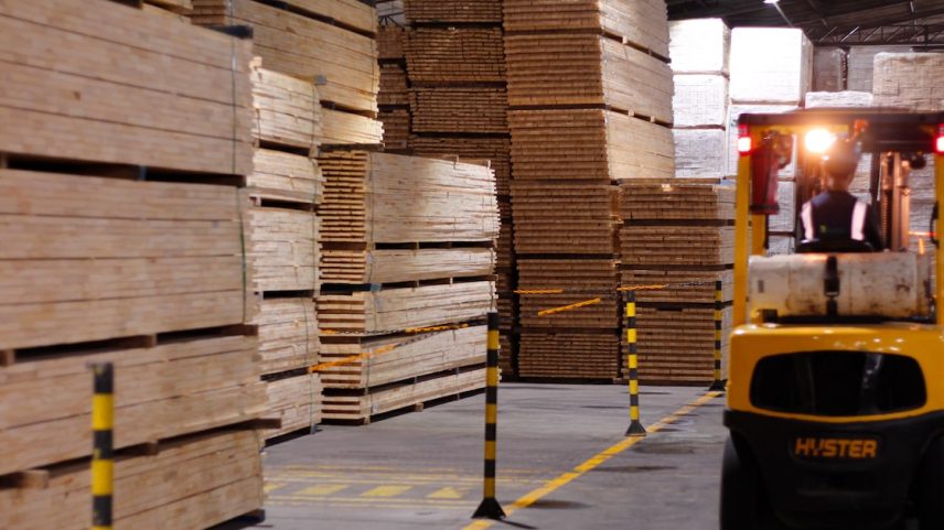Com a sobretaxa, a competitividade dos produtos brasileiros diminui e os clientes dos EUA não fazem pedidos, diz Abimci (Foto: Davi Etelvino/Divulgação Abimci)