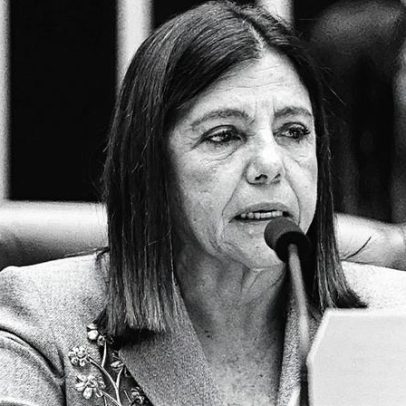 Roseana Sarney anuncia diagnóstico de câncer de mama e busca apoio da população
