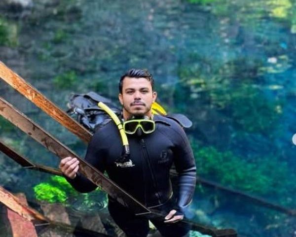 Jacarezinho malandro identificado pelo guia Maycon Portilho (Foto: Reprodução)