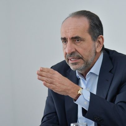 Ex-prefeito de BH é condenado por improbidade e perde direitos políticos