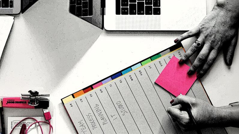 Os testes obrigatórios das instituições pouco dizem sobre quem você realmente é como investidor. (Foto: Marten Bjork/Unsplash)
