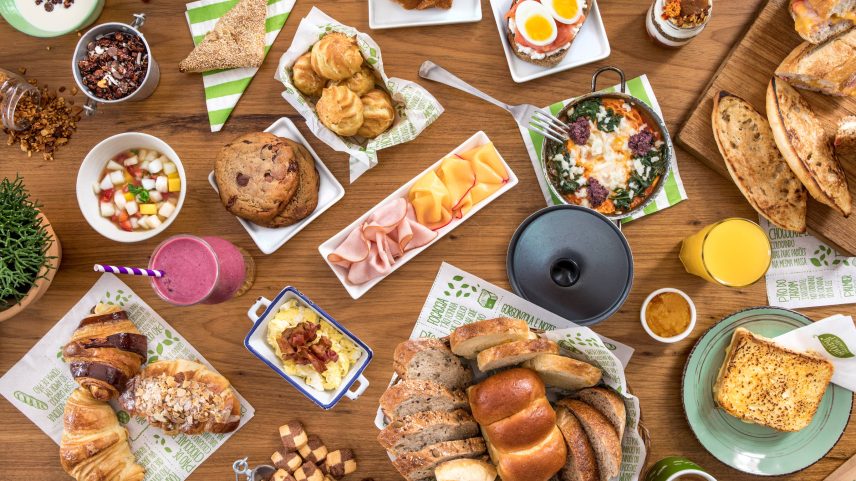 Empório Jardim permite que o cliente escolha entre mais de cem itens de café da manhã (Foto: Tomás Rangel/Divulgação)