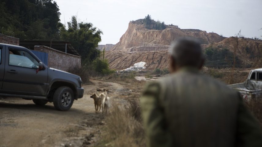 Mina de terras raras em Baisha, na província de Guangdong, na China (Foto: Christie Johnston/The New YorkTimes)