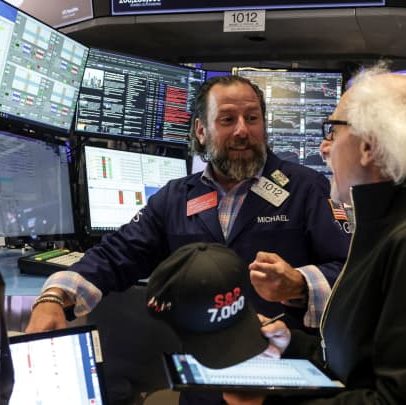 Carter Worth destaca suporte do ETF S&P 500 em meio à queda do mercado
