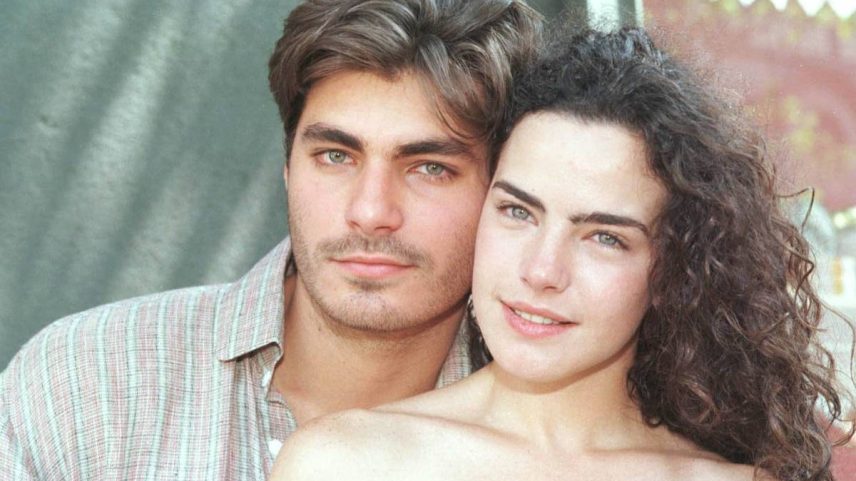 Thiago Lacerda e Ana Paula Arósio durante o lançamento da novela "Terra Nostra" pela Globo em 1999 (Foto: Alexandre Campbell/Folhapress)
